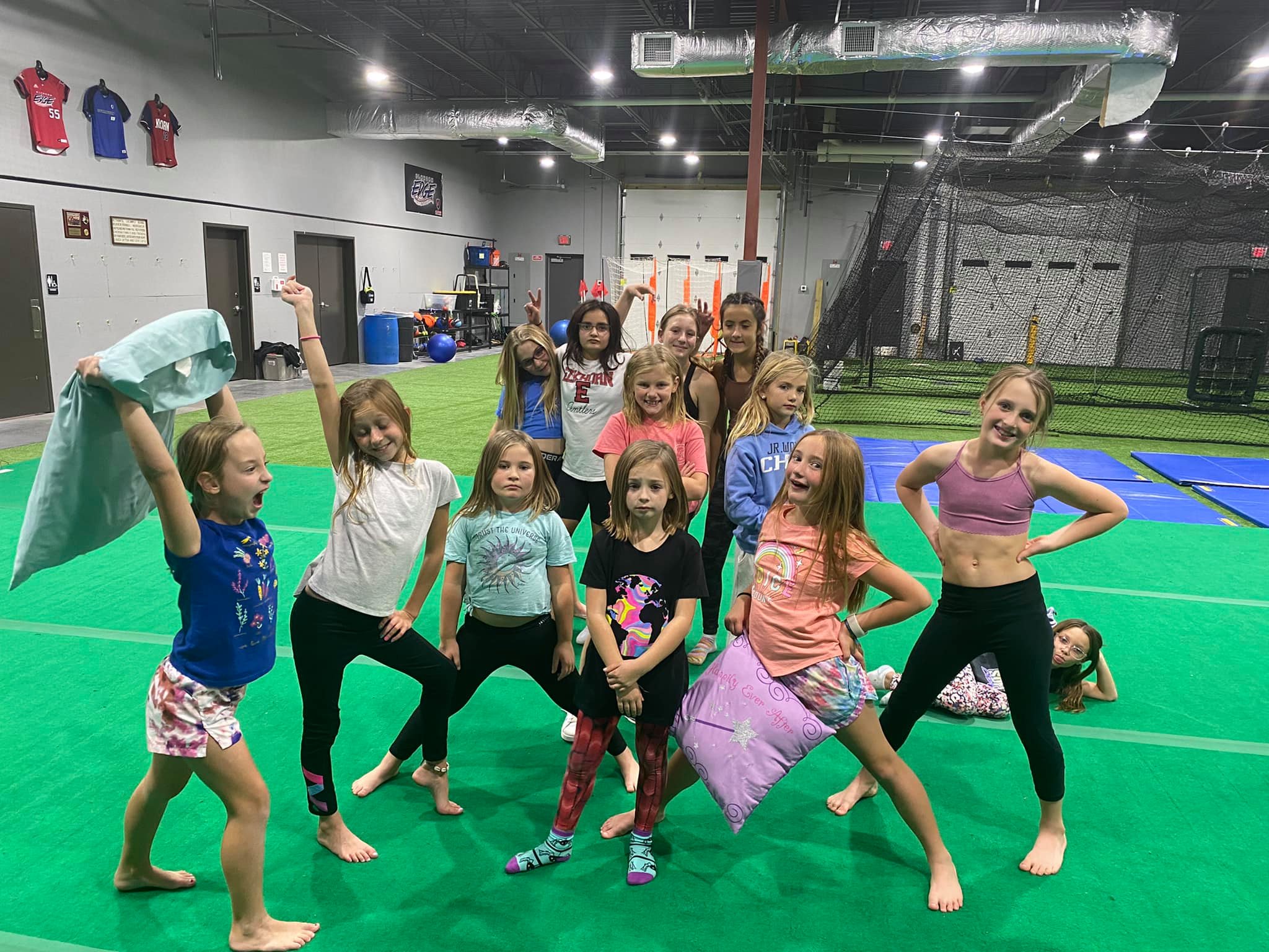 CHEER CAMPS & CLASSES